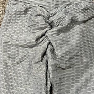 “TikTok leggings”